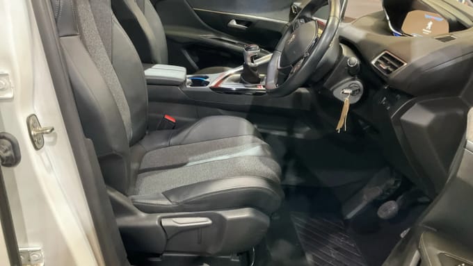 2020 Peugeot 3008