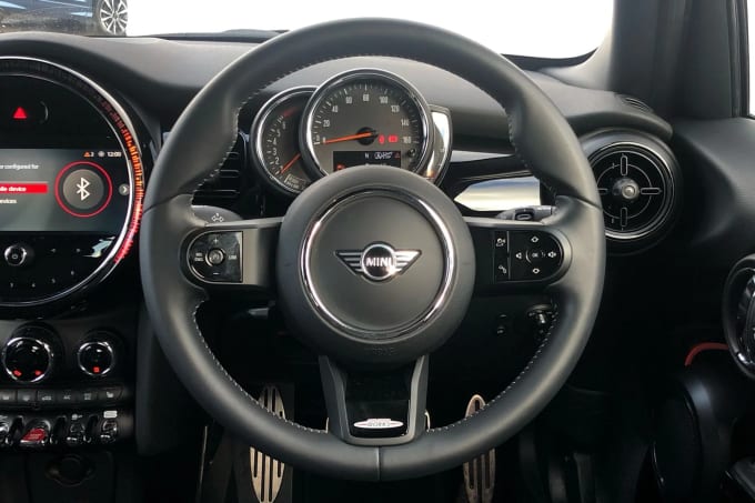 2022 Mini Hatch