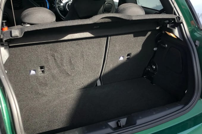 2019 Mini Hatch