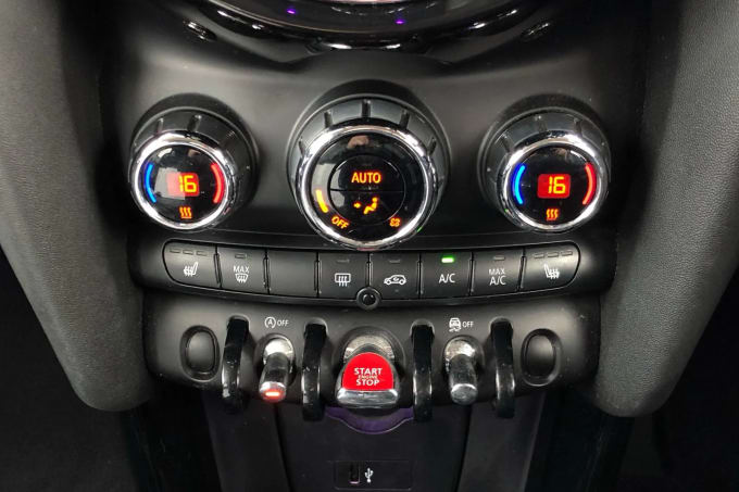 2020 Mini Hatch