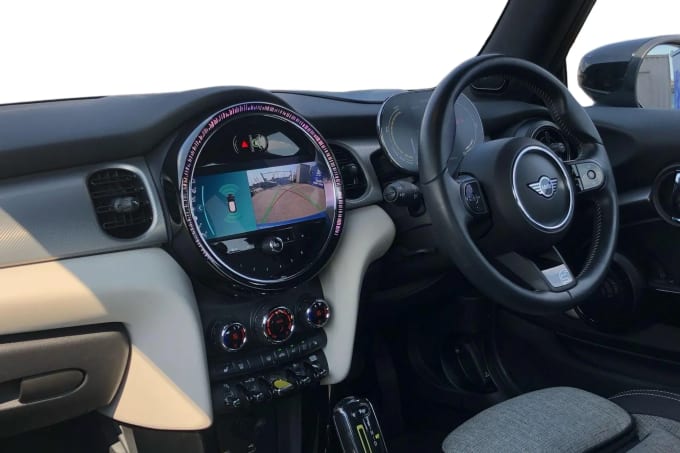 2021 Mini Hatch