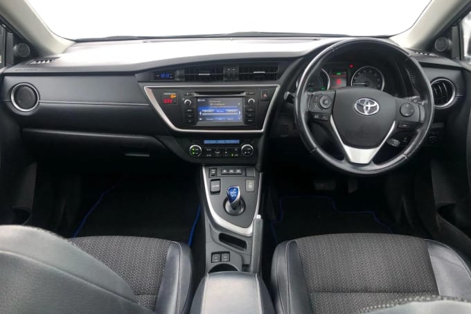 2015 Toyota Auris