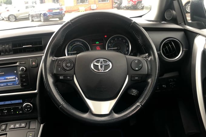 2015 Toyota Auris