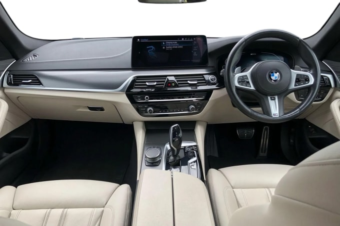 2021 BMW 5 Series