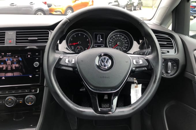 2019 Volkswagen Golf