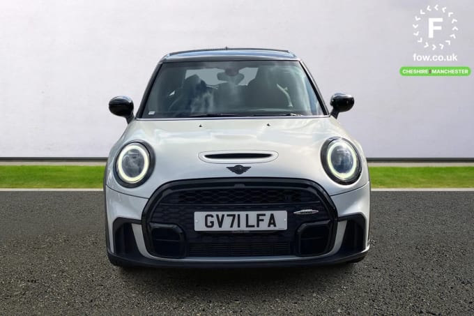 2022 Mini Hatch