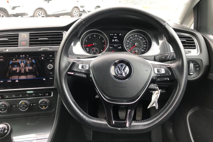 2019 Volkswagen Golf