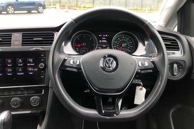 2019 Volkswagen Golf