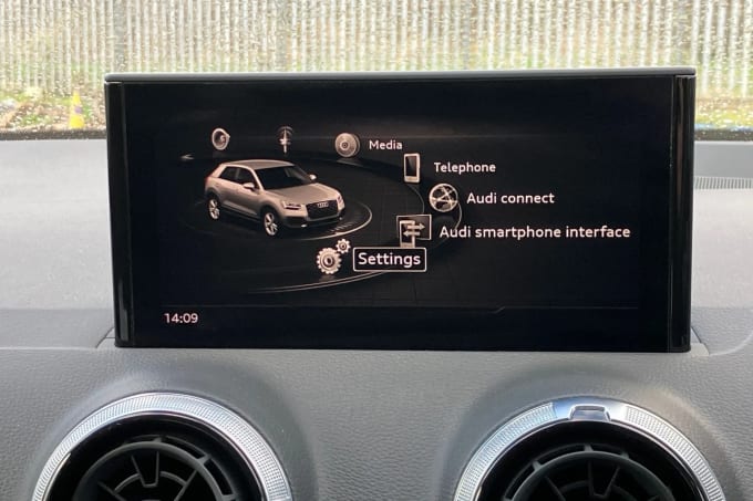 2023 Audi Q2