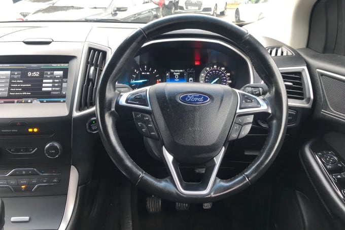 2016 Ford Edge