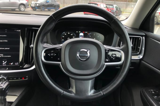 2018 Volvo V60