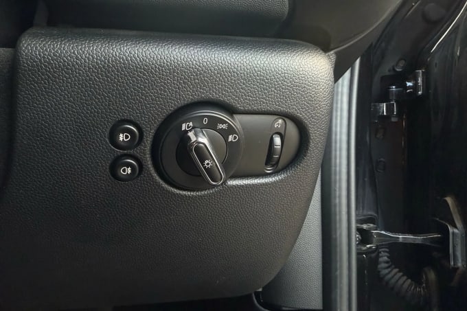 2017 Mini Hatch