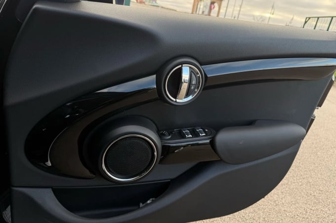 2017 Mini Hatch