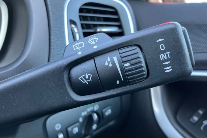 2016 Volvo V40