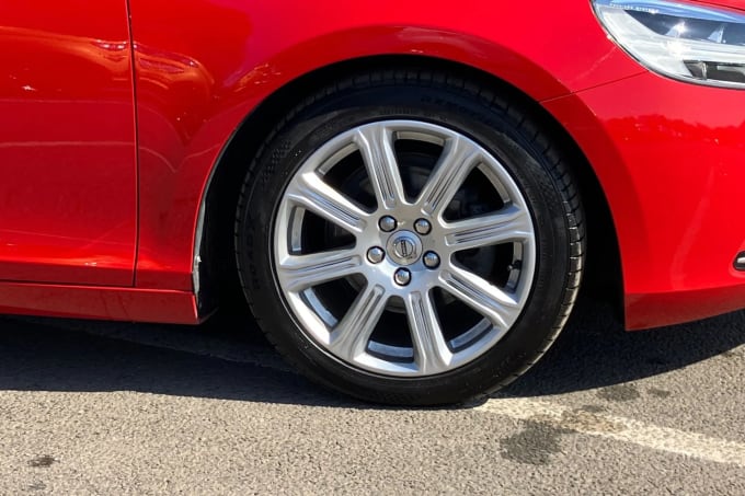 2016 Volvo V40