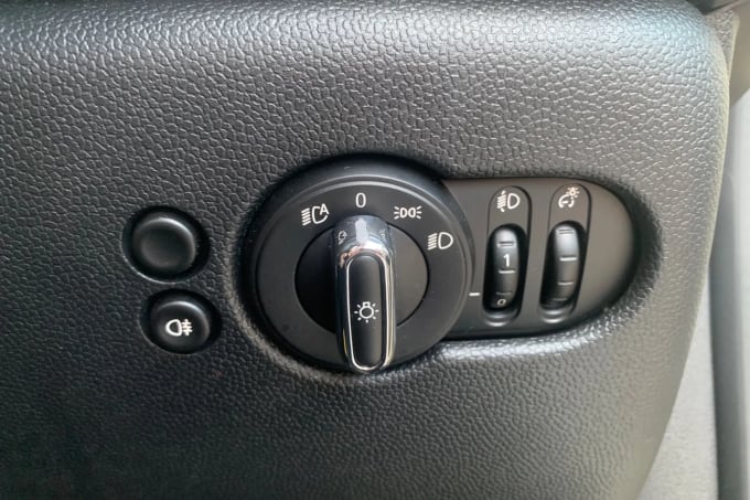 2021 Mini Hatch