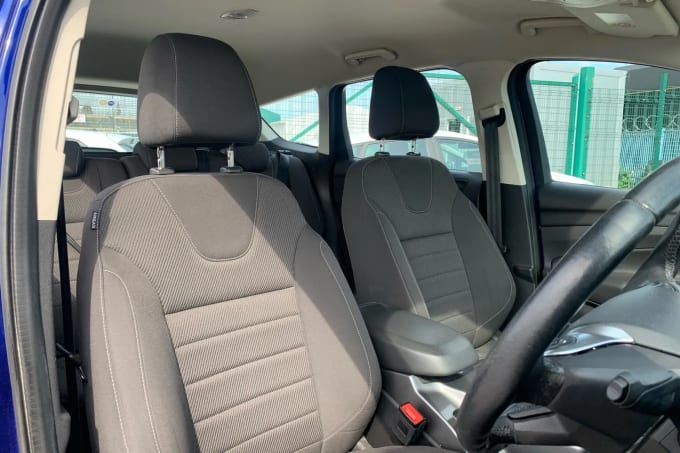 2016 Ford Kuga