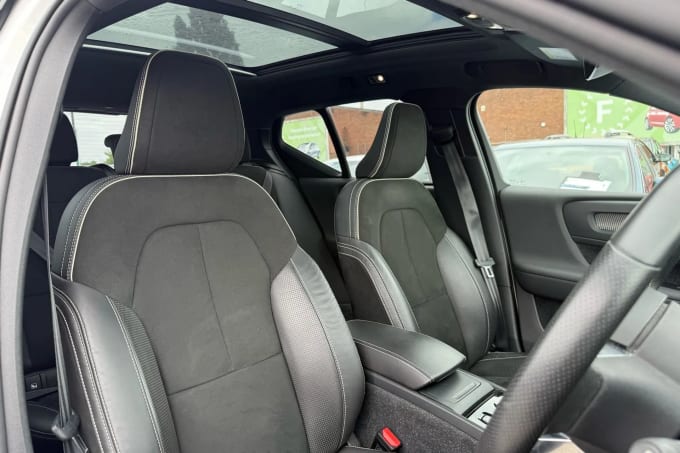 2020 Volvo Xc40