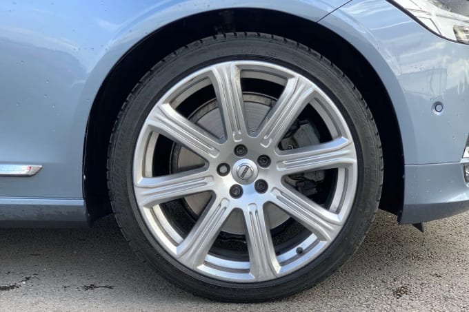 2016 Volvo S90