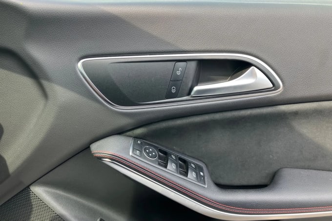 2018 Mercedes-benz Cla Class