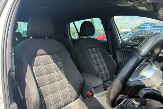 2018 Volkswagen Golf
