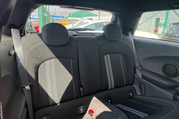 2020 Mini Hatch