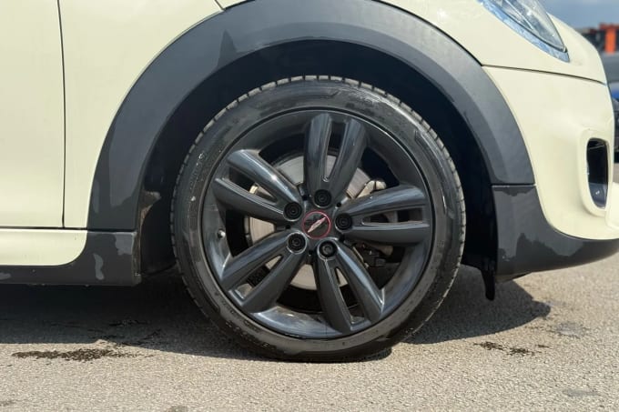 2020 Mini Hatch