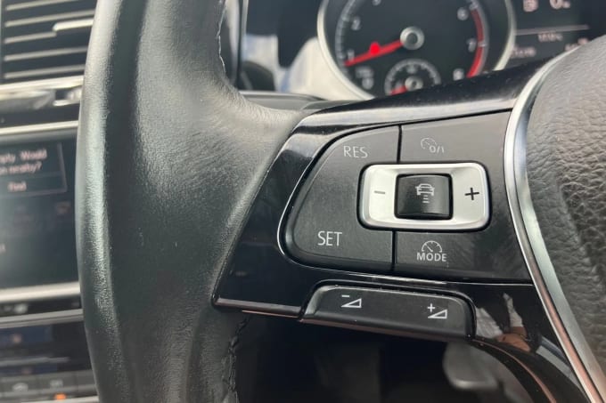 2016 Volkswagen Golf