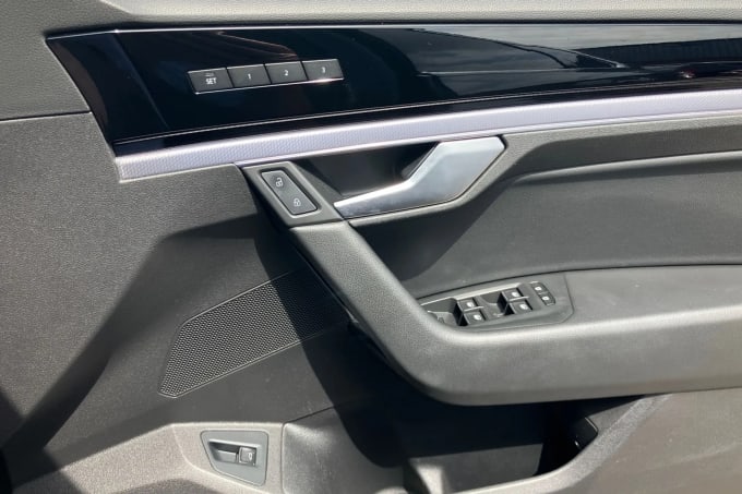 2019 Volkswagen Touareg
