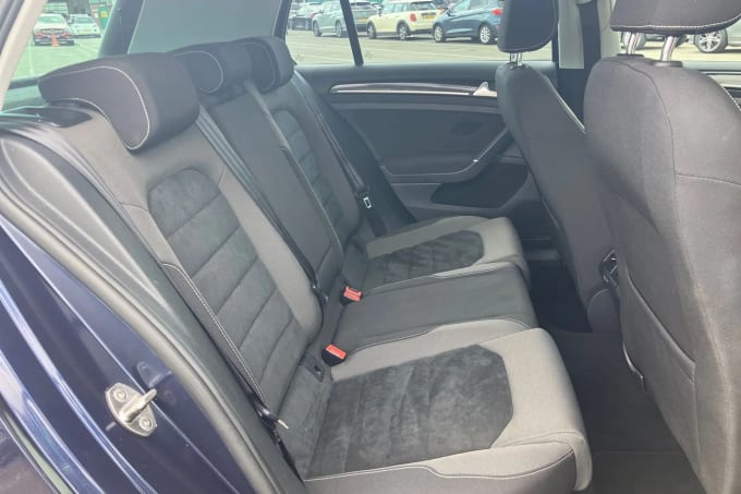 2016 Volkswagen Golf