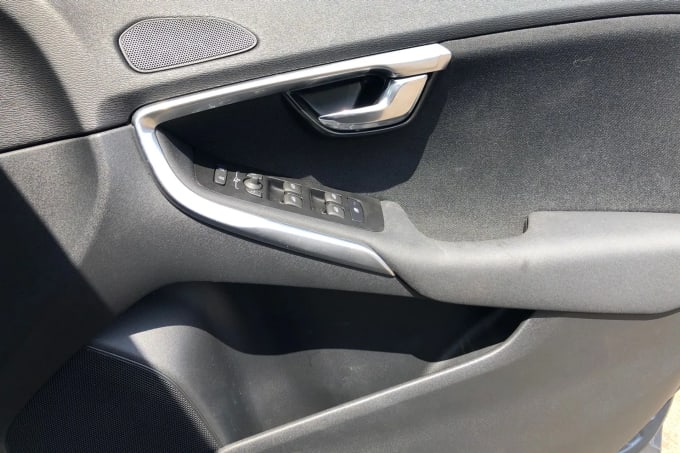 2018 Volvo V40