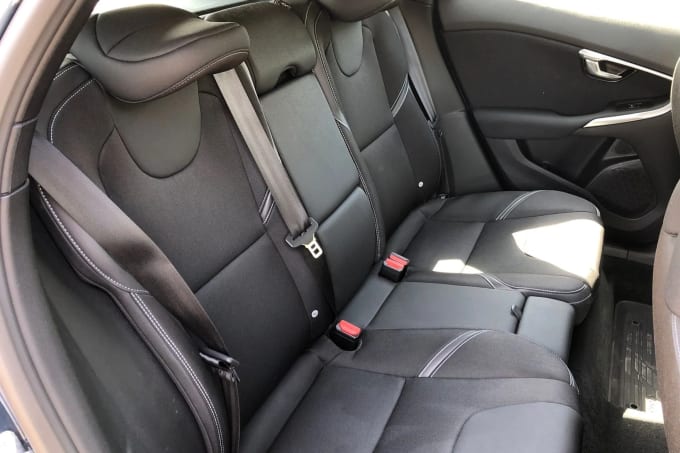 2018 Volvo V40