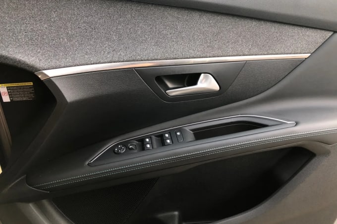 2021 Peugeot 3008