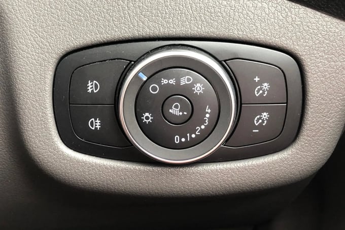2022 Ford Grand Tourneo Connect