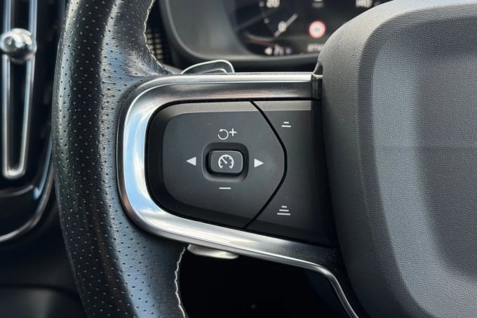 2020 Volvo Xc40