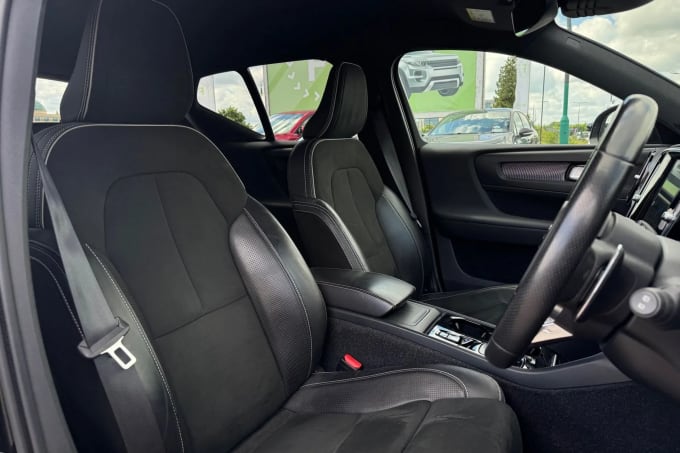 2020 Volvo Xc40