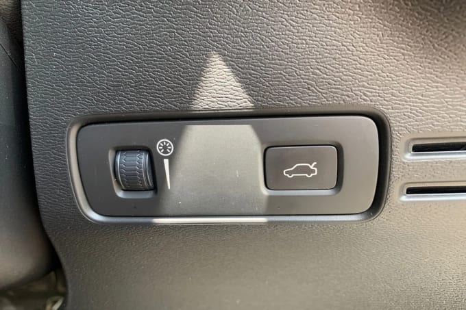 2020 Volvo Xc40