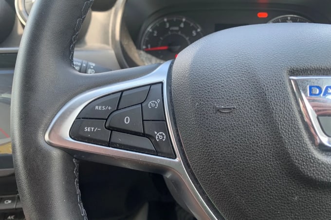 2022 Dacia Duster