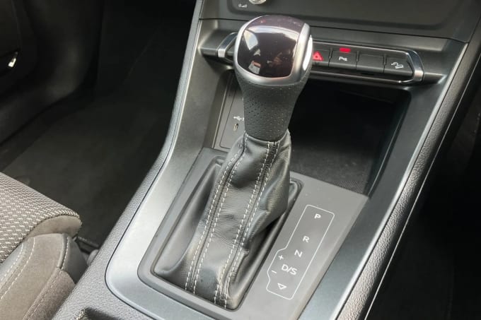 2022 Audi Q3