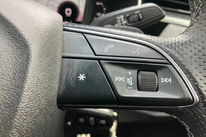 2022 Audi Q3