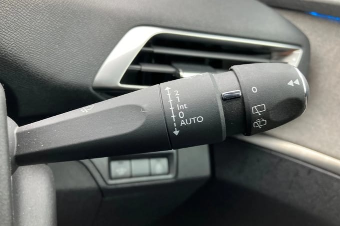 2021 Peugeot 3008