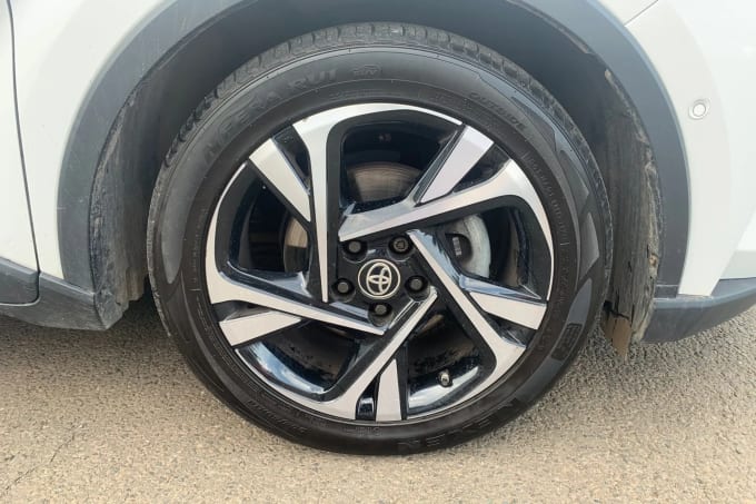 2022 Toyota C-hr