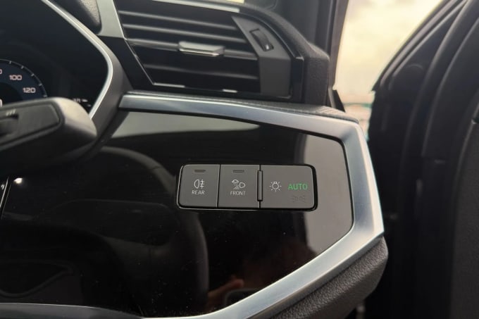 2021 Audi Q3