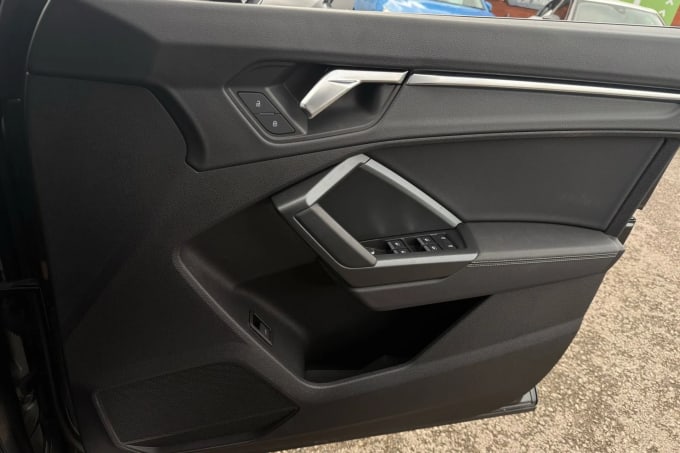 2021 Audi Q3