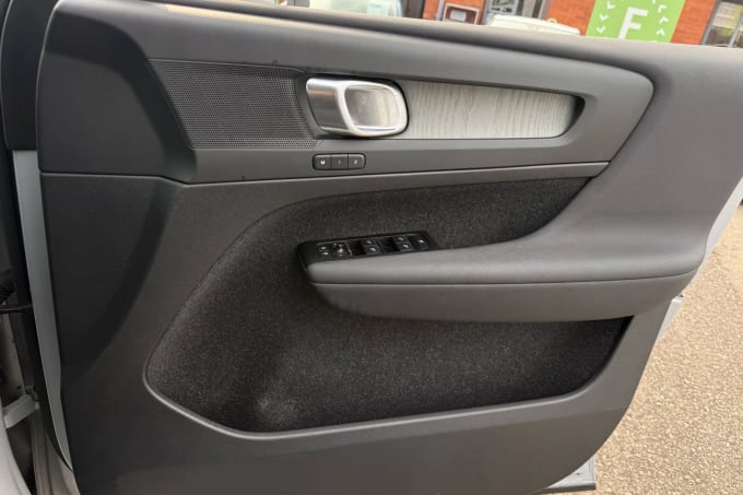 2021 Volvo Xc40