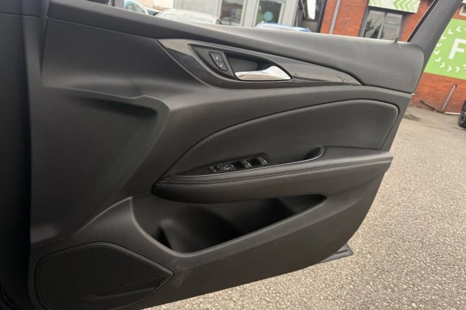 2019 Vauxhall Insignia