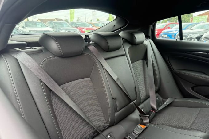 2019 Vauxhall Insignia