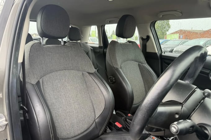 2017 Mini Hatch
