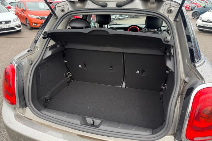 2017 Mini Hatch