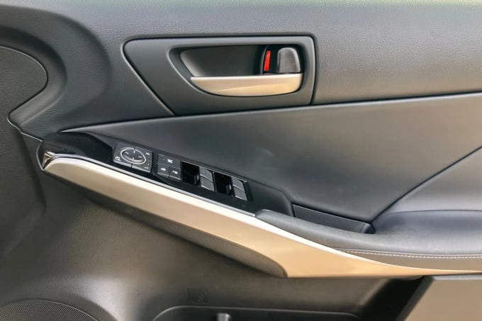 2017 Lexus Is